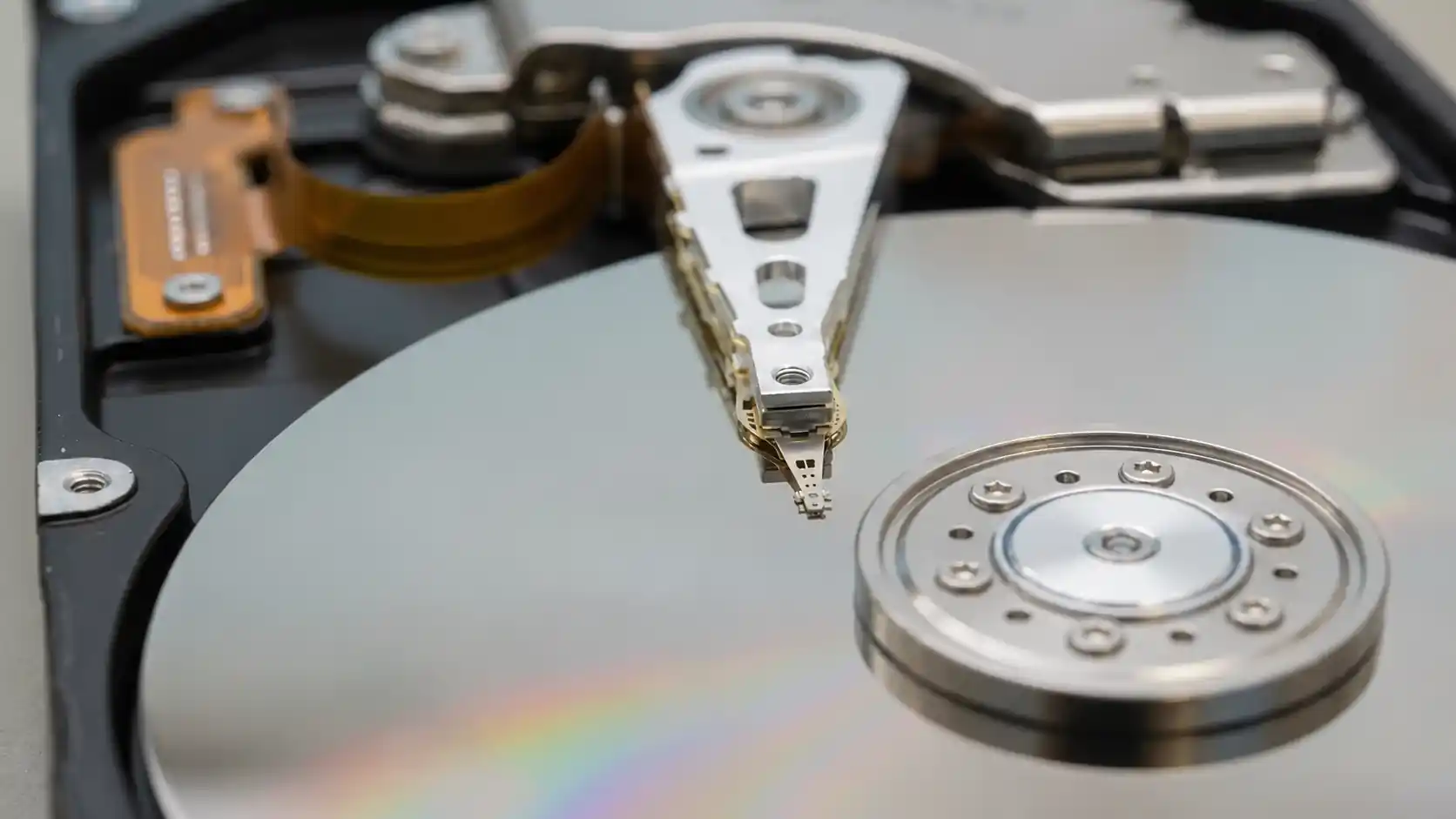 Hard drive with read write heads stuck over the platter surface