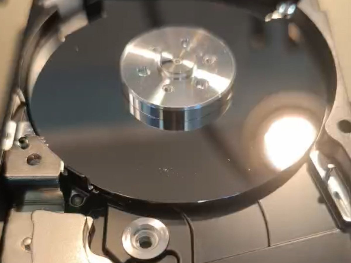 Overview of recording surface 0 showing distributed platter damage