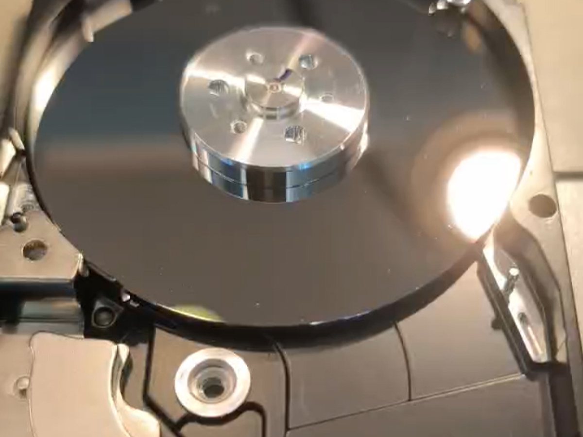 Overview of hard-drive recording surface 1 during platter inspection